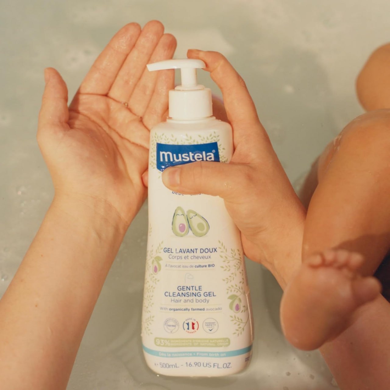 Mustela Soap-free Cleansing Gel Hair and Body Wash 500 ml